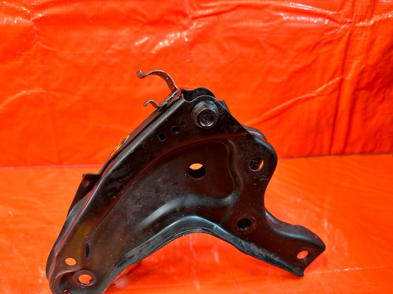 97 01 HONDA PRELUDE AUTOMATIC REAR TRANSMISSION BRACKET T BRACKET OEM #2636