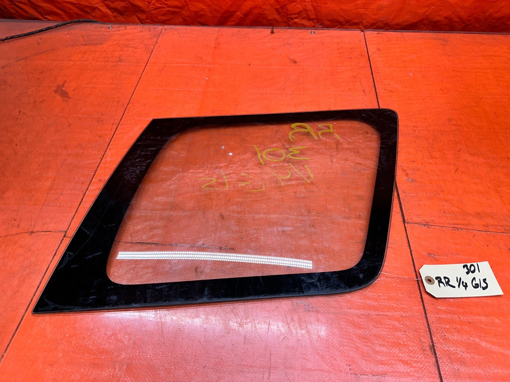 1997-2001 HONDA CR-V PASSENGER RIGHT REAR SIDE QUARTER GLASS OEM #3010