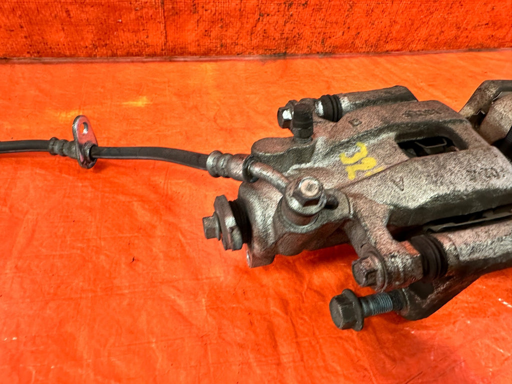 09 14 ACURA TSX   REAR BRAKE CALIPERS   LEFT RIGHT CALIPER SET   OEM FACTORY 3214