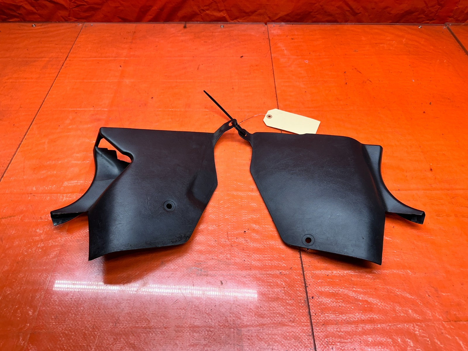 94 01 ACURA INTEGRA LEFT RIGHT INTERIOR KICK PANEL TRIM BLACK OEM #3310