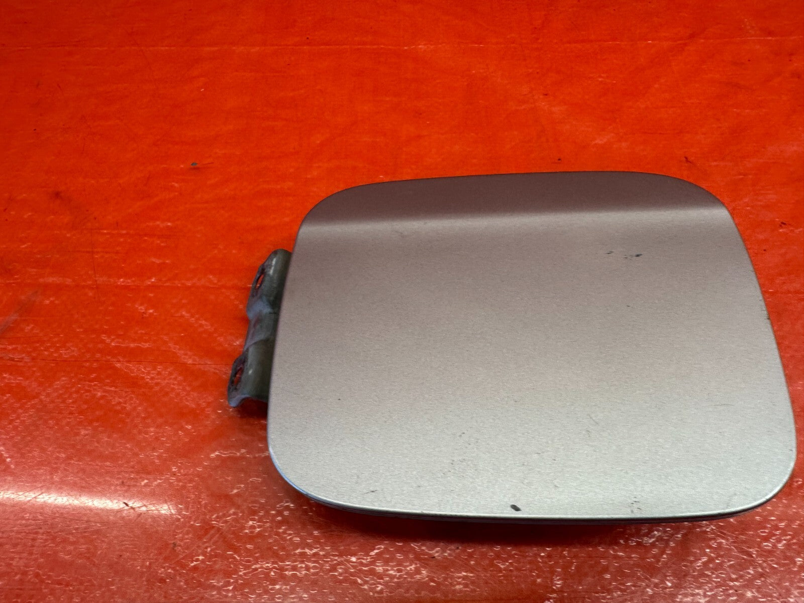 04 08 ACURA TSX   GASOLINE GAS FUEL LID COVER   SILVER   OEM FACTORY #2096