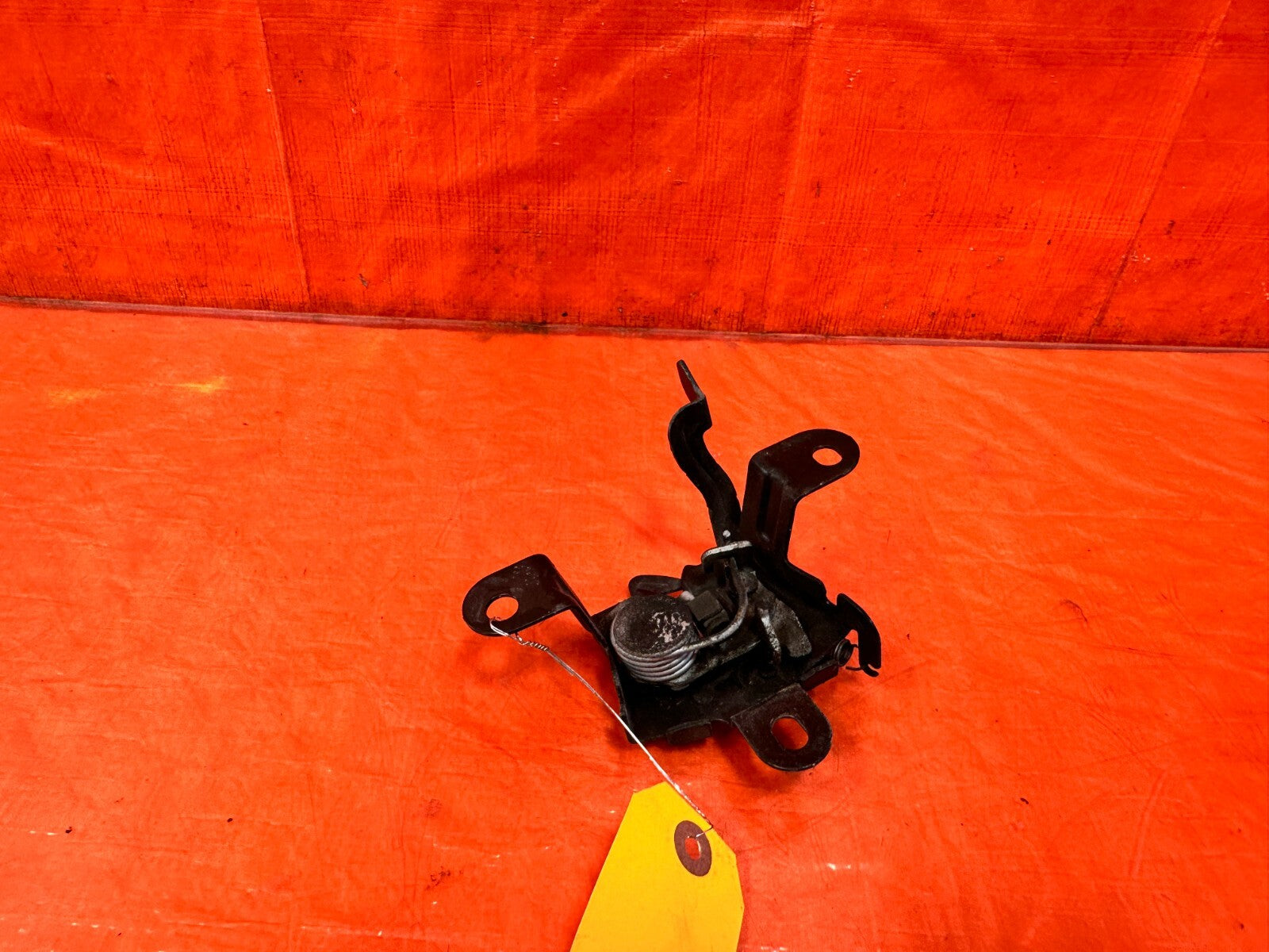 13 16 SCION FRS   17 20 86 13 20 BRZ   HOOD LATCH LOCKING MECHANISM LOCK OEM 2931