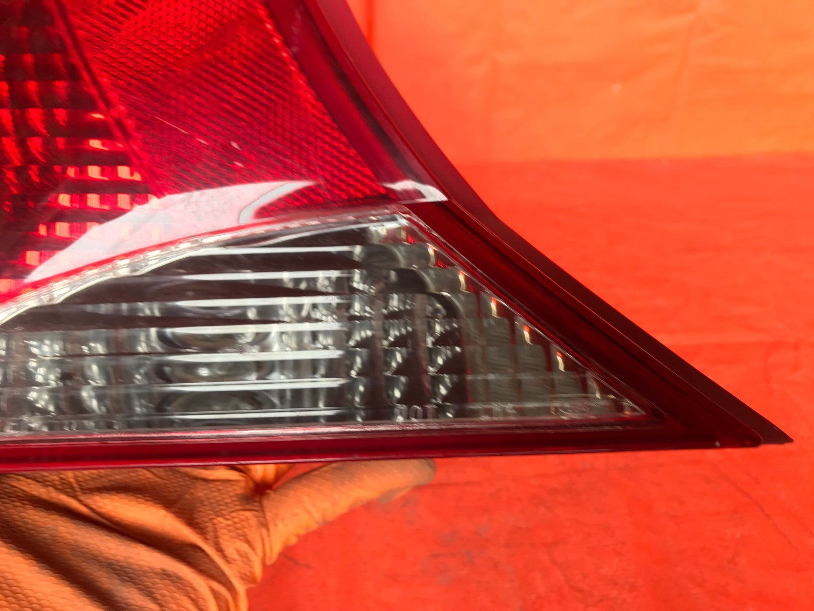 OEM 2005 2006 2007 FORD FOCUS SEDAN DRIVER LEFT TAIL LIGHT LAMP 05 06 071