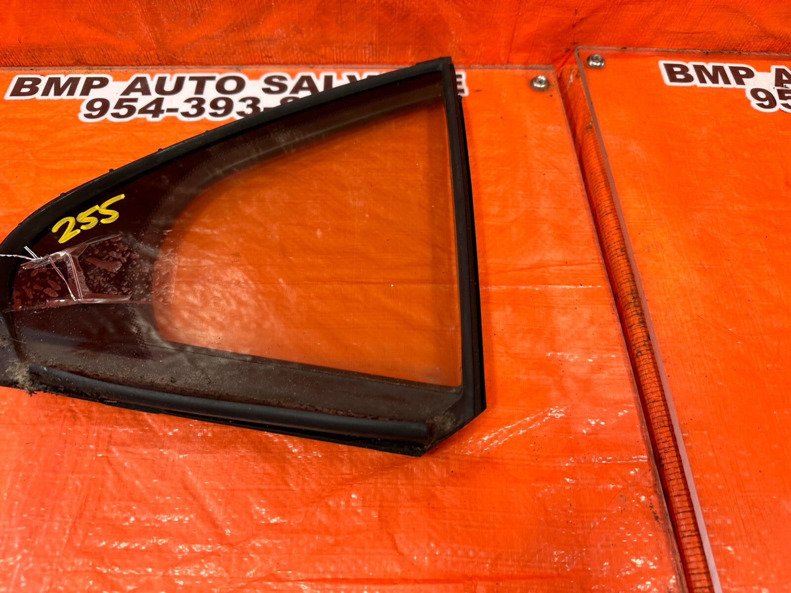 04 08 ACURA TSX   PASSENGER RIGHT REAR   DOOR VENT GLASS   OEM FACTORY #2554