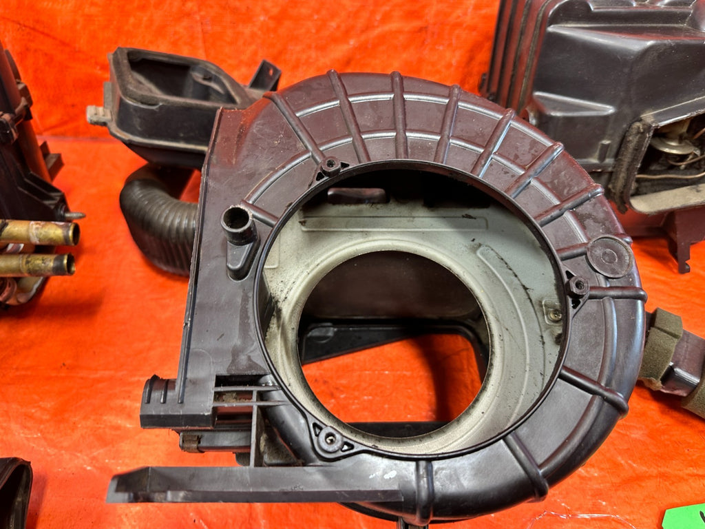 90 91 HONDA CIVIC HATCHBACK   UNDER THE DASHBOARD AC BOXES BLOWER EVAPARATOR6