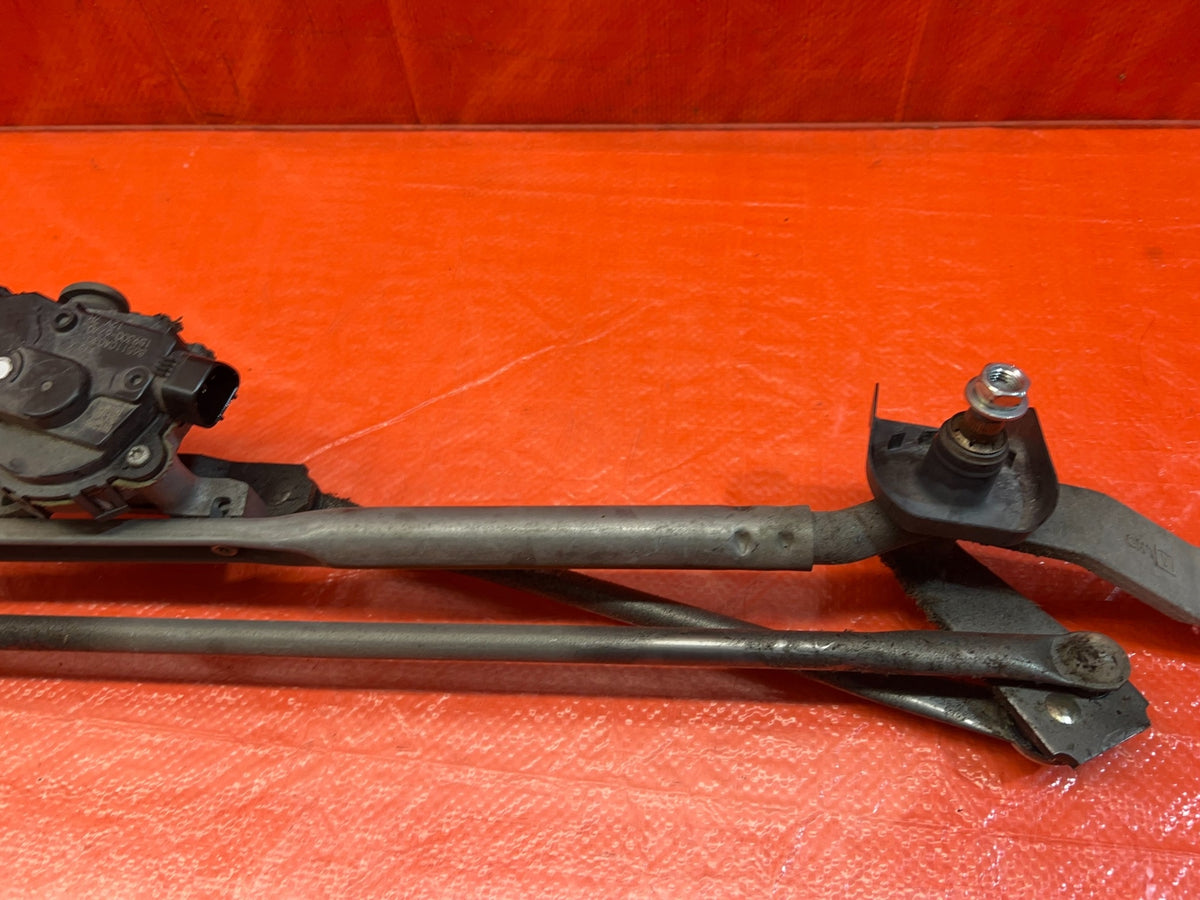 13-16 SCION FRS - 13-20 BRZ - WINDSHIELD WIPER MOTOR W/ LINKAGE - OEM #1646