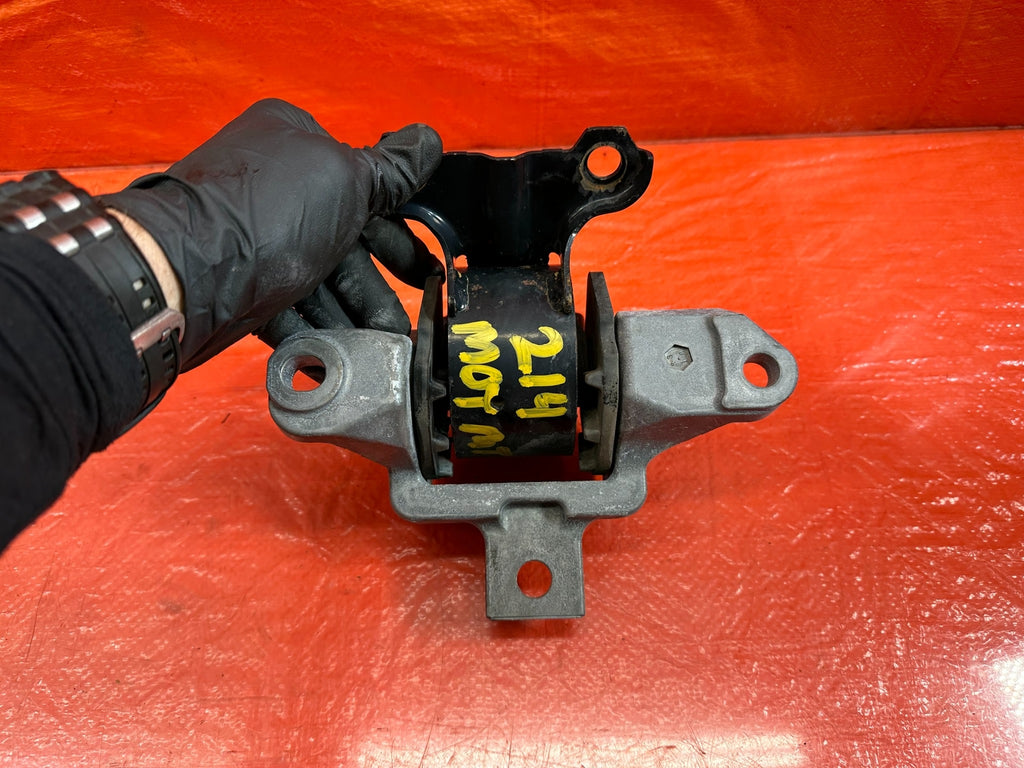 08 15 LANCER EVOLUTION X EVO 10 MR   RIGHT ENGINE MOTOR MOUNT W/ BRACKET OEM 2149