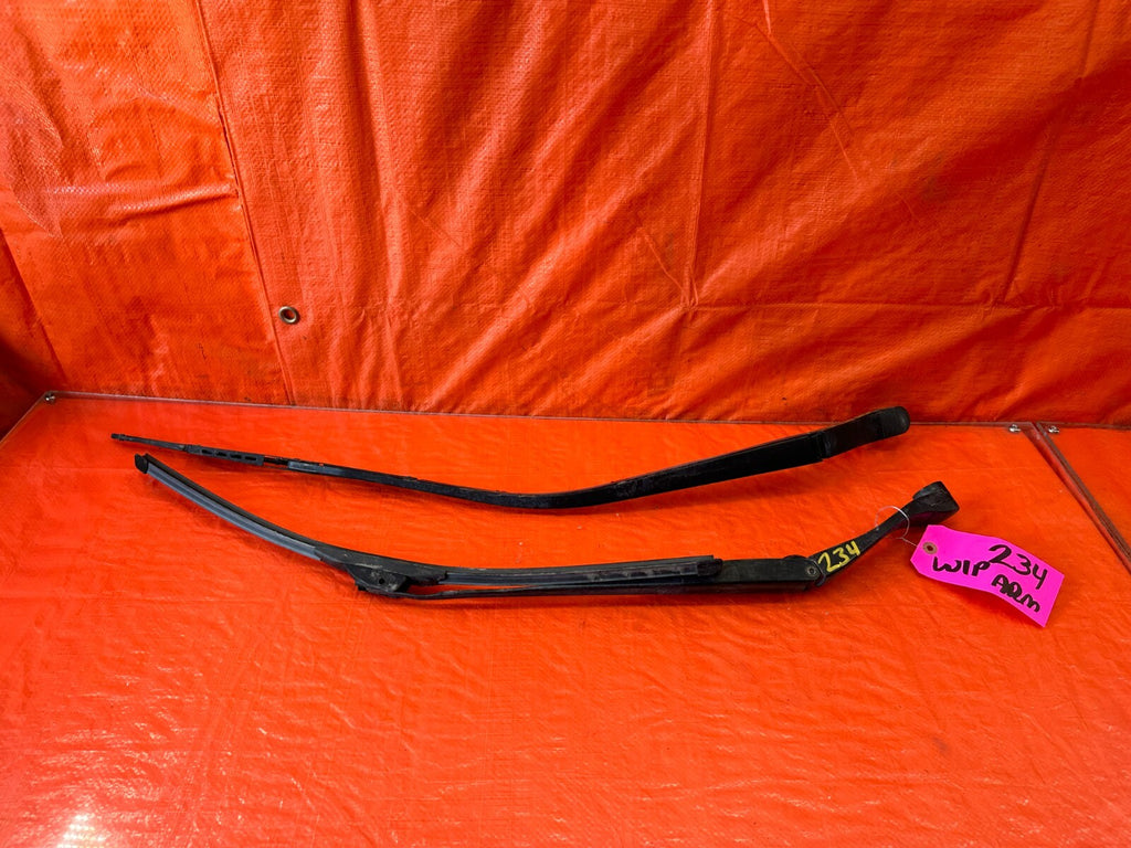 04 08 ACURA TL   WINDSHIELD WIPER ARMS   LEFT AND RIGHT ARM SET   OEM OE #2340