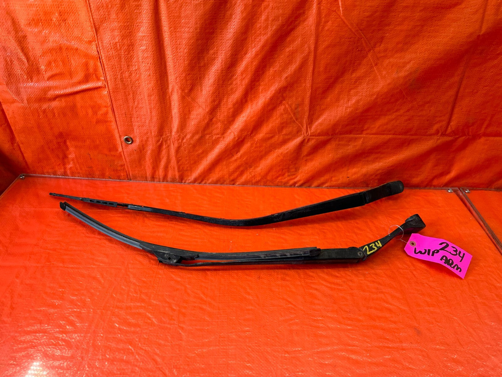 04 08 ACURA TL   WINDSHIELD WIPER ARMS   LEFT AND RIGHT ARM SET   OEM OE #2340