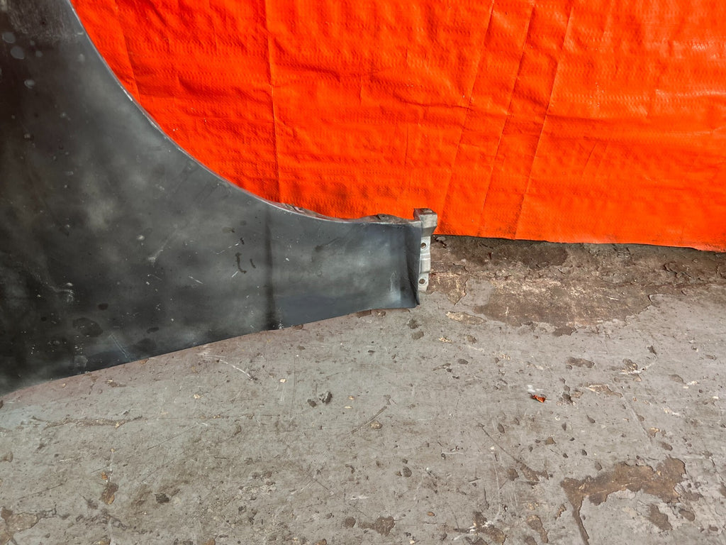 94 01 ACURA INTEGRA 2 & 4 DOOR PASSENGER RIGHT FENDER SILVER   OEM FACTORY #1488