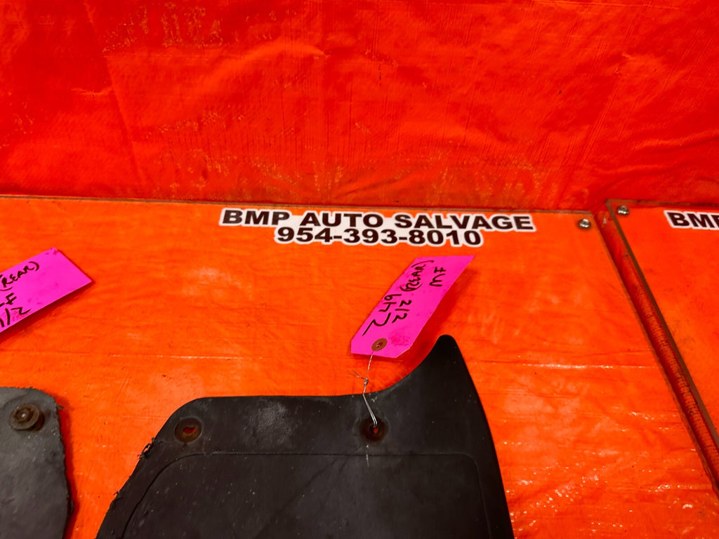 1996 96 TOYOTA TACOMA   2RZ FE 2.4L   RWD NON PRE RUNNER REAR MUD FLAPS OEM 2497