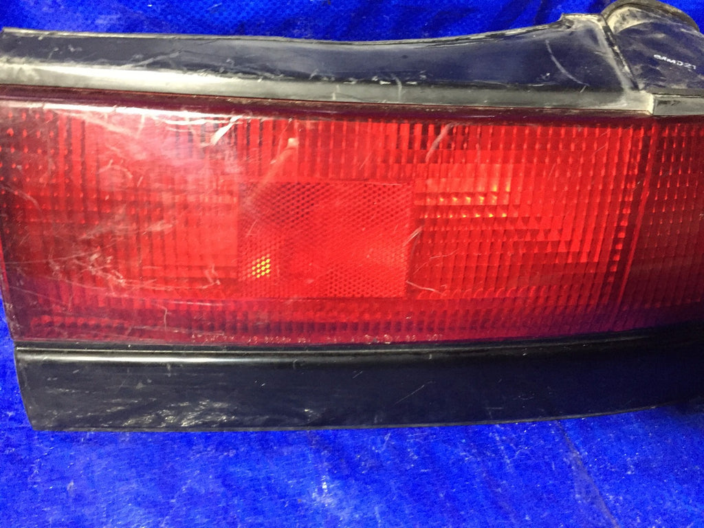 OEM 1990 1991 PLYMOUTH LASER PASSENGER RIGHT TAIL LIGHT R RH2