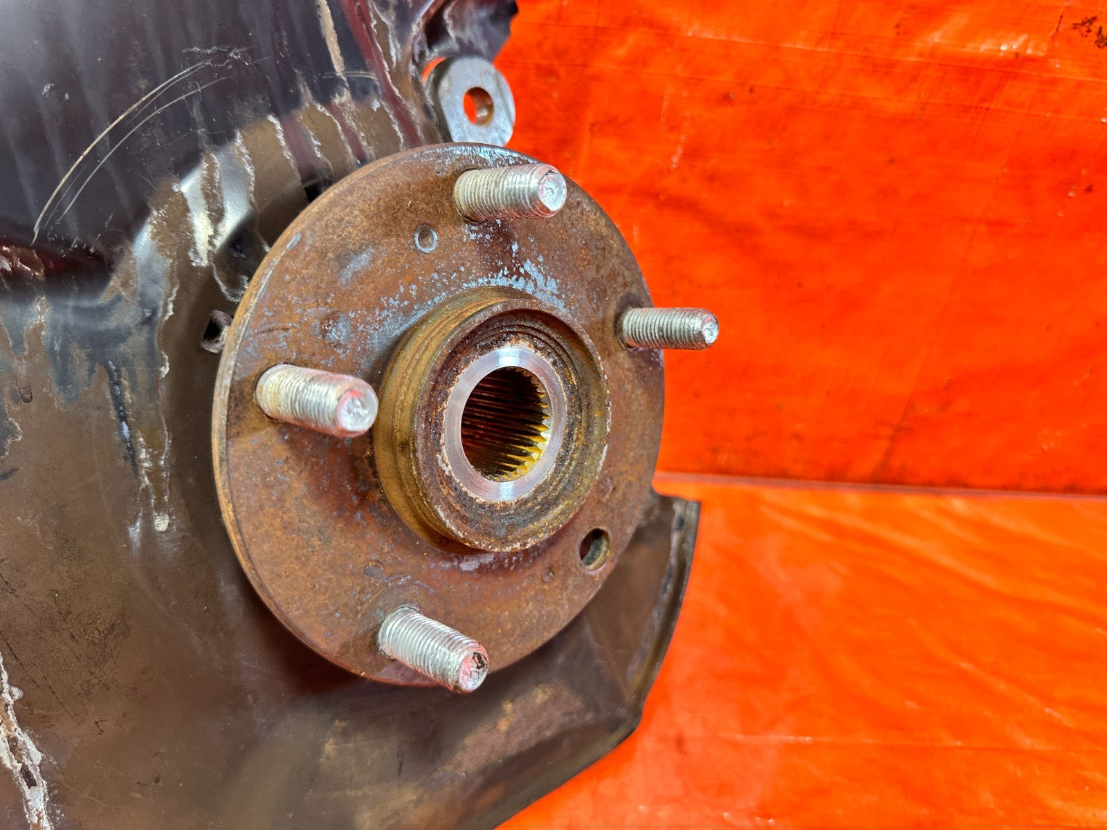 06 11 HONDA CIVIC SI 2D & 4D PASSENGER RIGHT FRONT SPINDLE KNUCKLE HUB OEM #3002