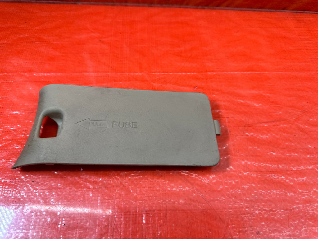 04 08 ACURA TSX   DRIVER LEFT KICK PANEL FUSE BOX DIAGRAM TAN   OEM #1965