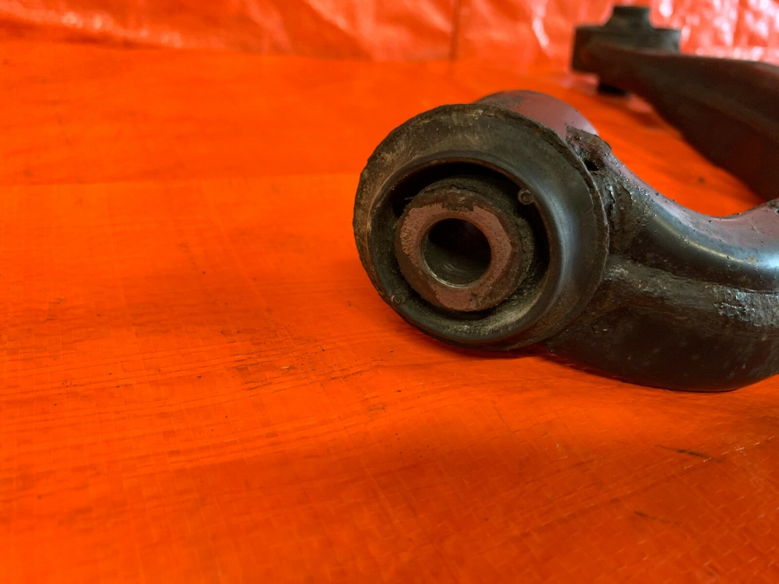 02   04 ACURA RSX TYPE S   DRIVER LEFT FRONT LOWER CONTROL ARM   OEM FACTORY  2