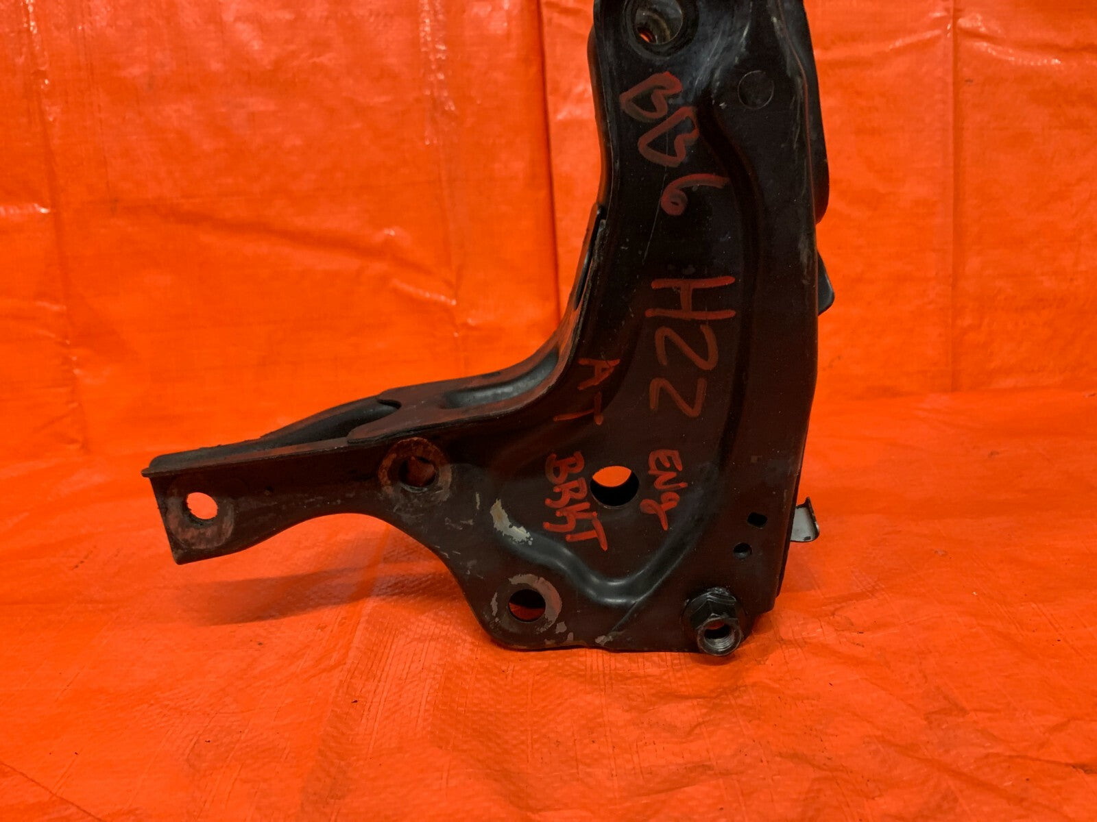 97 01 HONDA PRELUDE BASE   AUTOMATIC TRANSMISSION BRACKET AUTO AT A/T OEM OE2