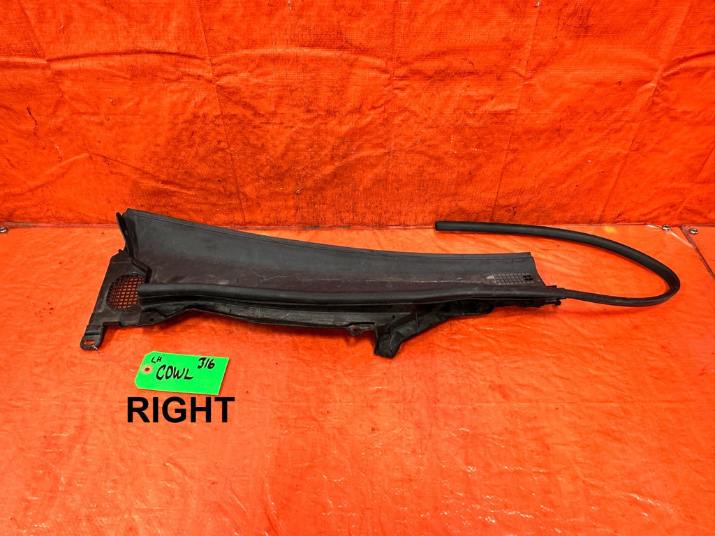 14 20 INFINITI Q50 Q60   RIGHT   WINDSHIELD WIPER COWL TRIM PLASTIC   OEM #3160