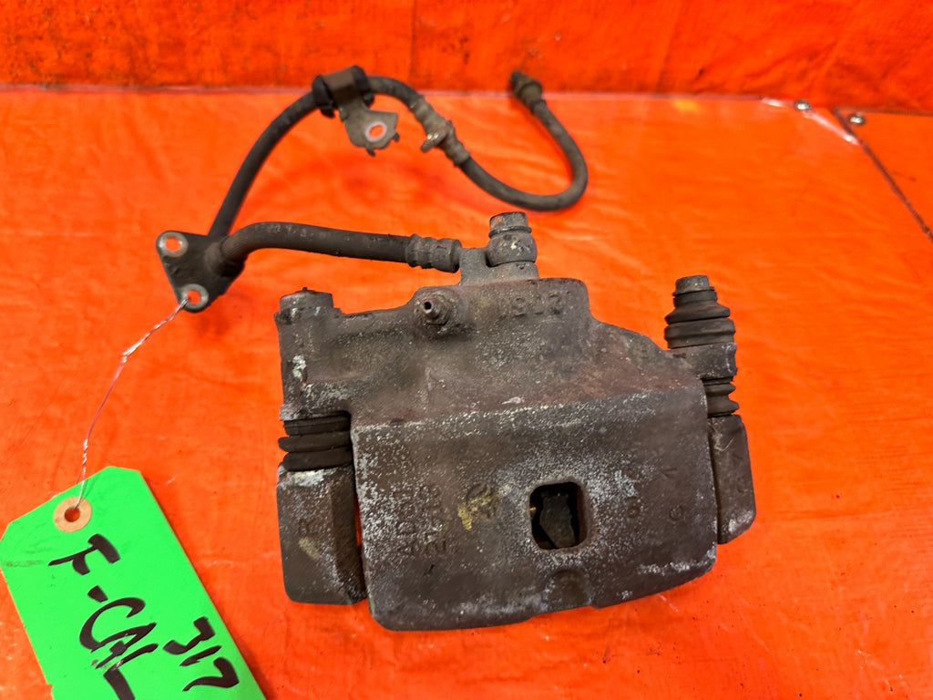 90 91 HONDA CIVIC HATCHBACK   PASSENGER RIGHT FRONT BRAKE CALIPER   OEM 3172