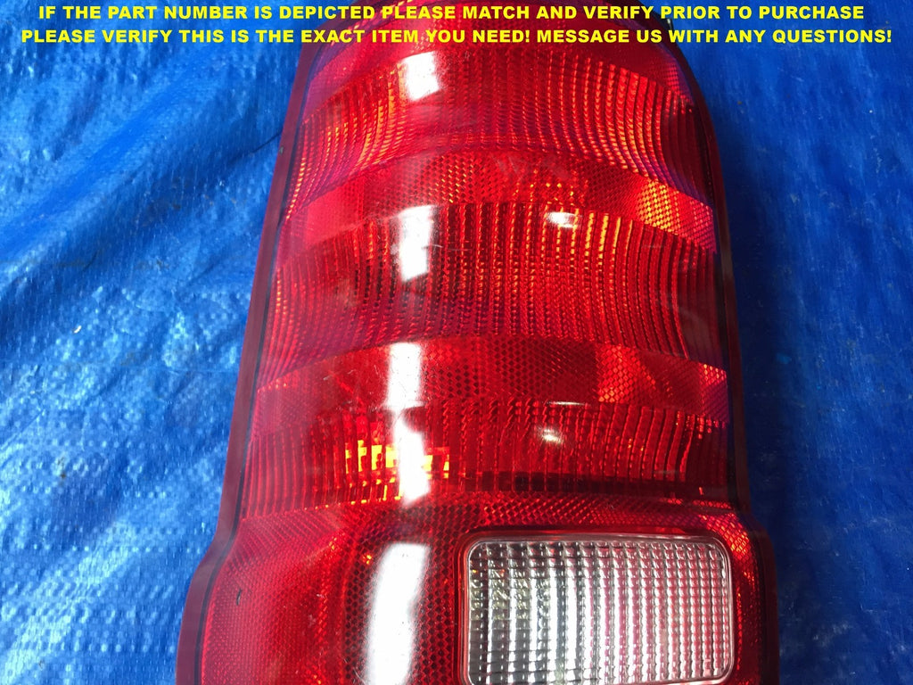 OEM 2001 2002 2003 01 02 03 FORD EXPLORER PASSENGER RIGHT TAIL LIGHT 7B2