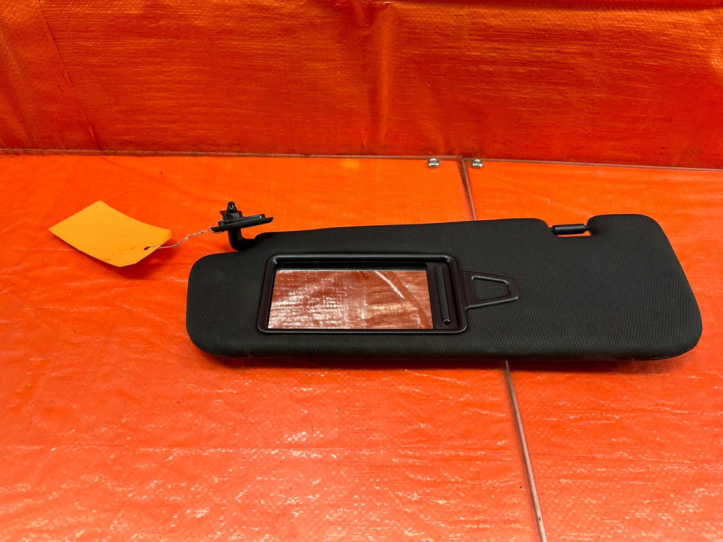 13 16 HYUNDAI GENESIS COUPE   DRIVER LEFT SUN VISOR   W/O SUNROOF BLACK OEM #21914