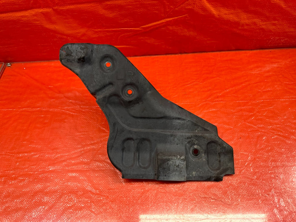 08 10 INFINITI G37 2D COUPE   SPLASH SHIELD REAR UNDER COVER RIGHT   OEM #1889