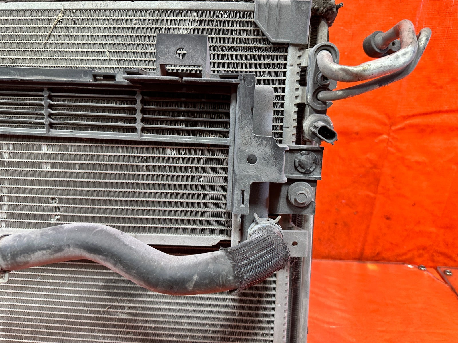 16 24 INFINITI Q50   3.0L   RADIATOR W/ FANS   OEM FACTORY OE #3LI23