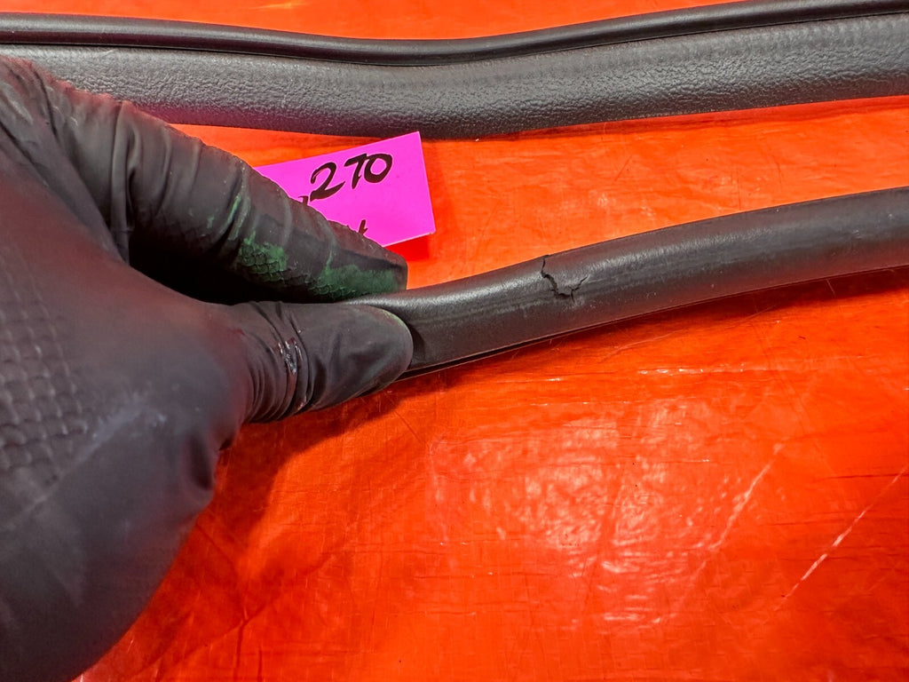06 11 CIVIC 4D SEDAN   DRIVER LEFT FRONT DOOR TO CHASSIS OPEN TRIM   OEM #2705