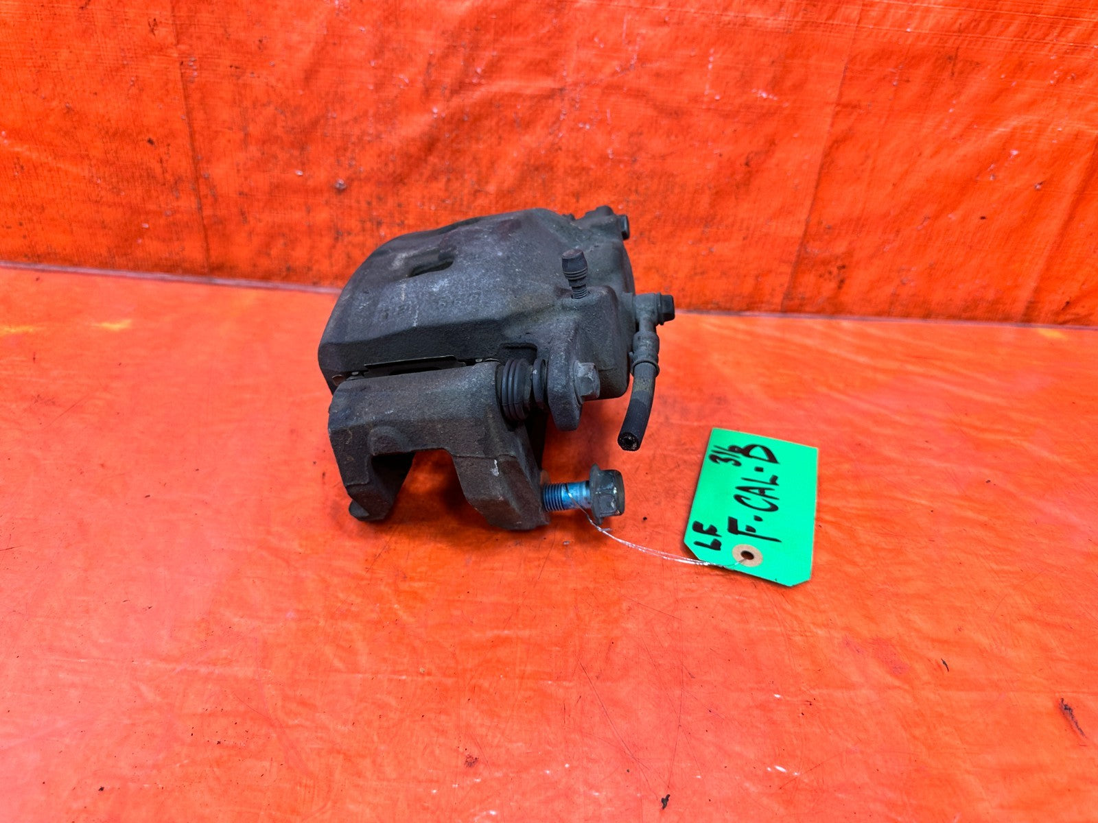 14 15 INFINITI Q50   DRIVER LEFT FRONT BRAKE CALIPER   OEM FACTORY #3162