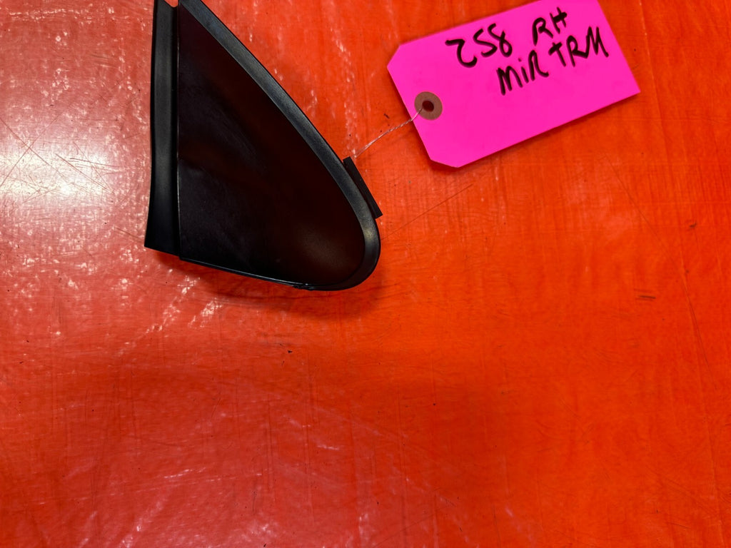 02 05 HONDA CIVIC SI EP3 HATCHBACK RIGHT EXTERIOR MIRROR TRIM COVER PLASTIC #2581