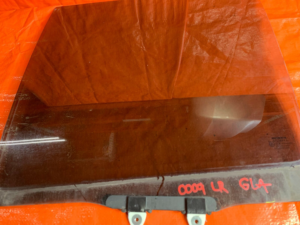 OEM 2004 04 HONDA CR V CRV 4WD   DRIVER LEFT REAR WINDOW GLASS3