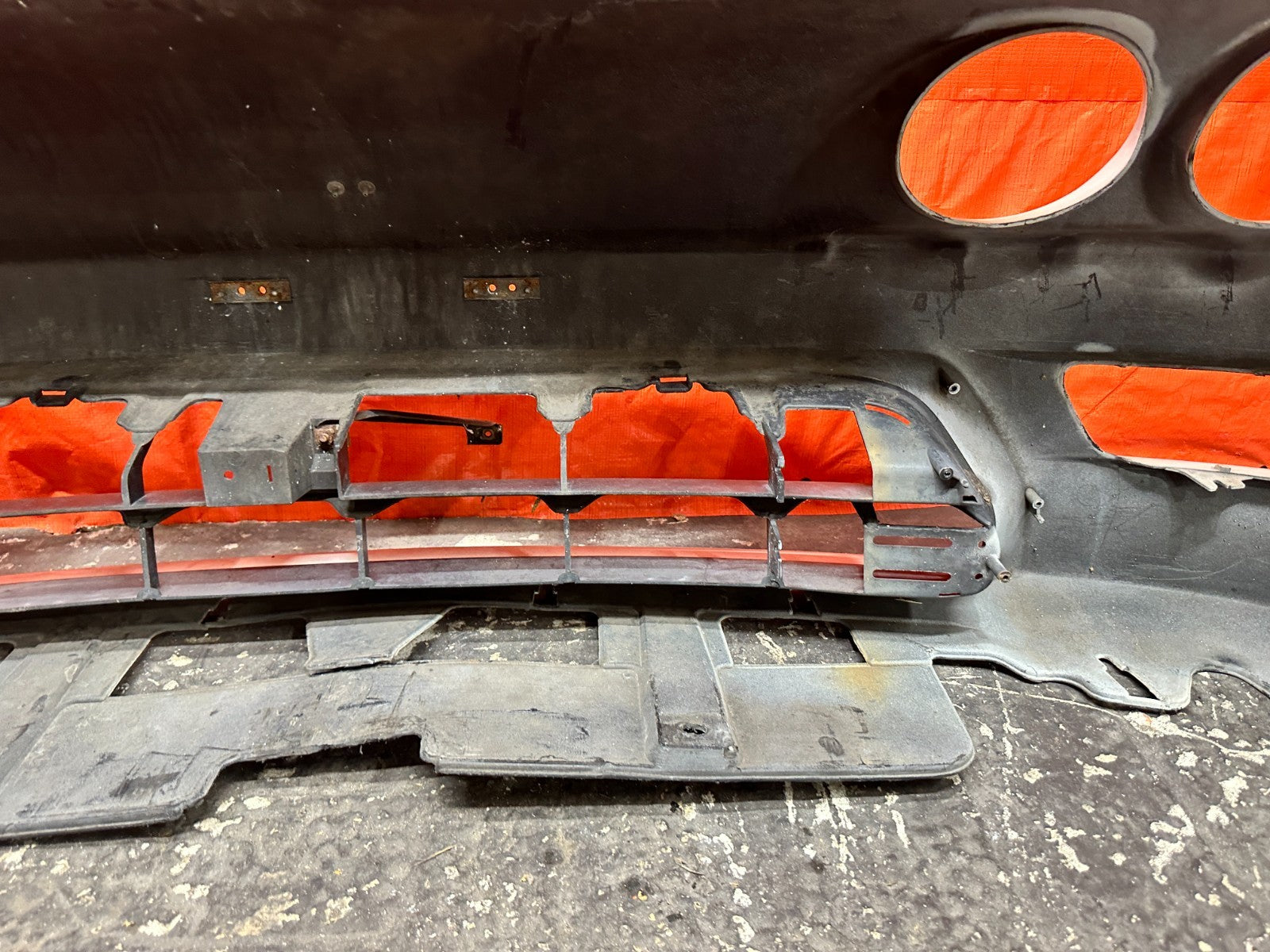 98 01 ACURA INTEGRA FRONT BUMPER COVER FASCIA OEM #33119