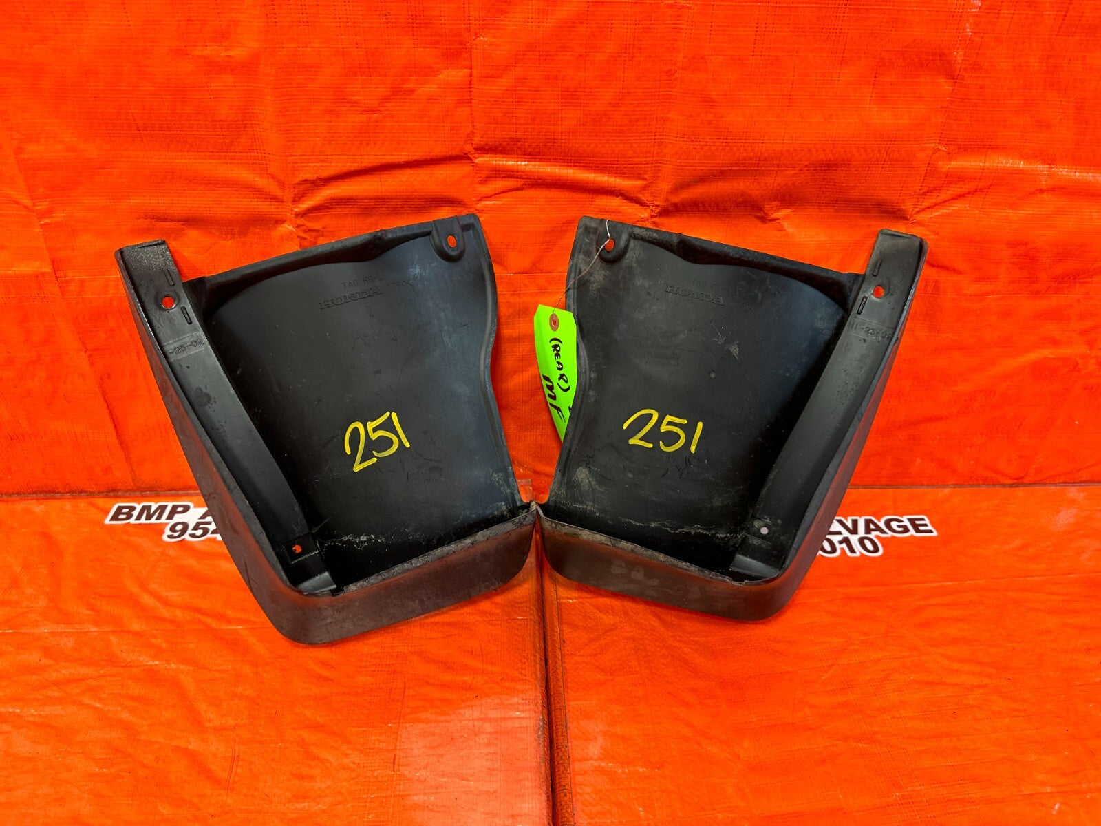 08 12 HONDA ACCORD SEDAN REAR MUD FLAP / SPLASH GUARD SET LEFT & RIGHT OEM #2518