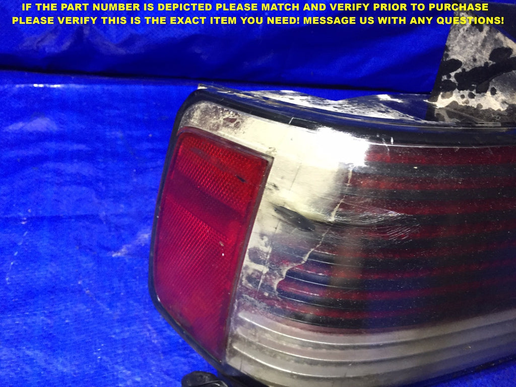 OEM 1988 1989 LINCOLN CONTINENTAL DRIVER LEFT TAIL LIGHT AIP2ST 88 CL4