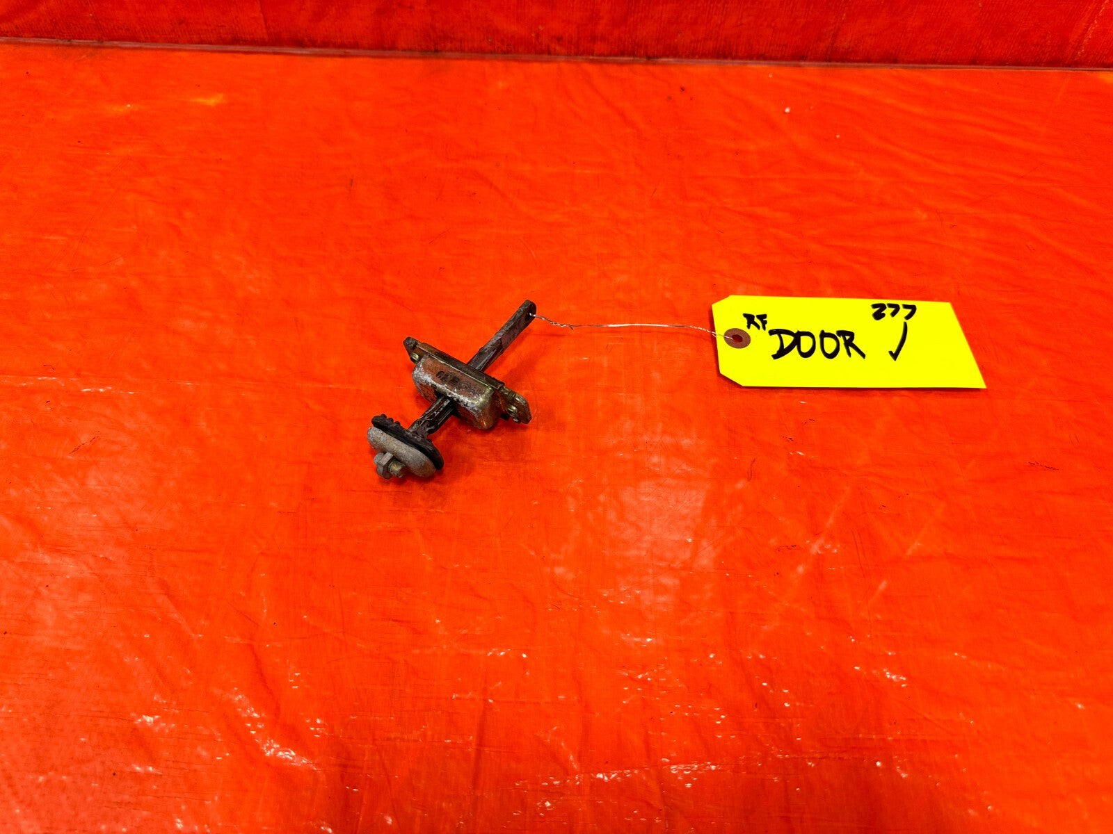 88 89 HONDA CRX   PASSENGER RIGHT DOOR CHECKER HINGE ARM STOPPER   OEM #2770