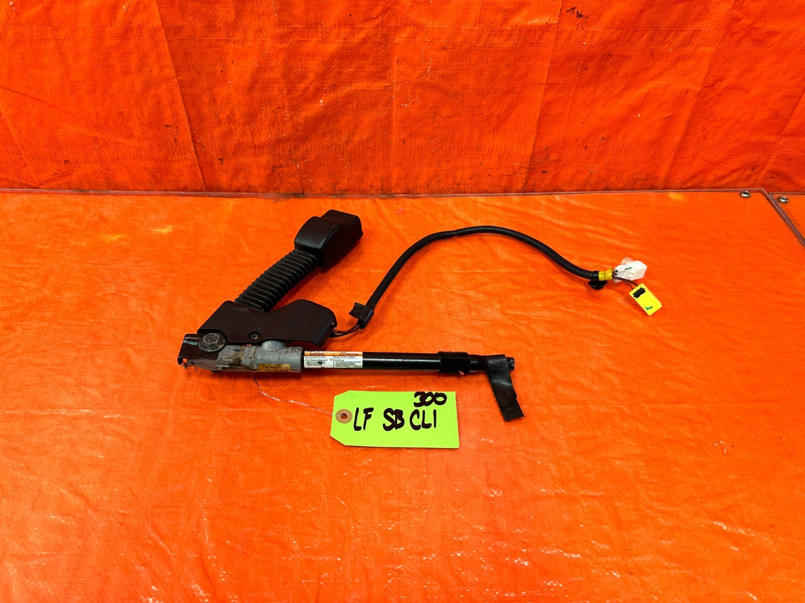 07 11 HONDA CIVIC SI SEDAN   DRIVER LEFT FRONT SEAT BELT CLIP BUCKLE   OEM #3000