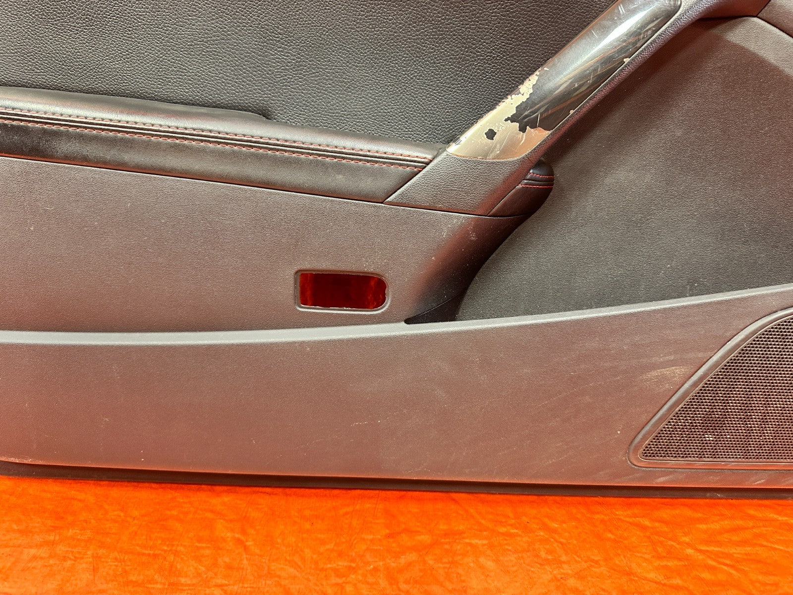 13 16 HYUNDAI GENESIS COUPE   R SPEC   LEFT AND RIGHT DOOR PANELS CARDS LINERS15