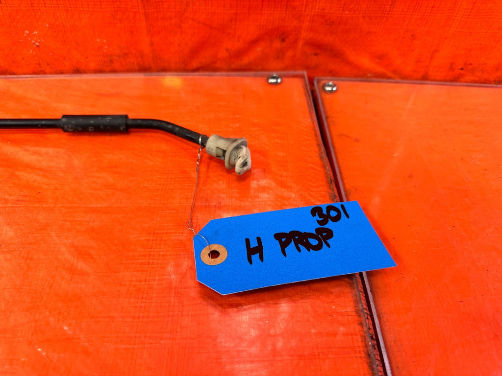 97 01 HONDA CR V CRV   HOOD PROP STAY OPENER ROD LEVER STICK   OEM OE #3011