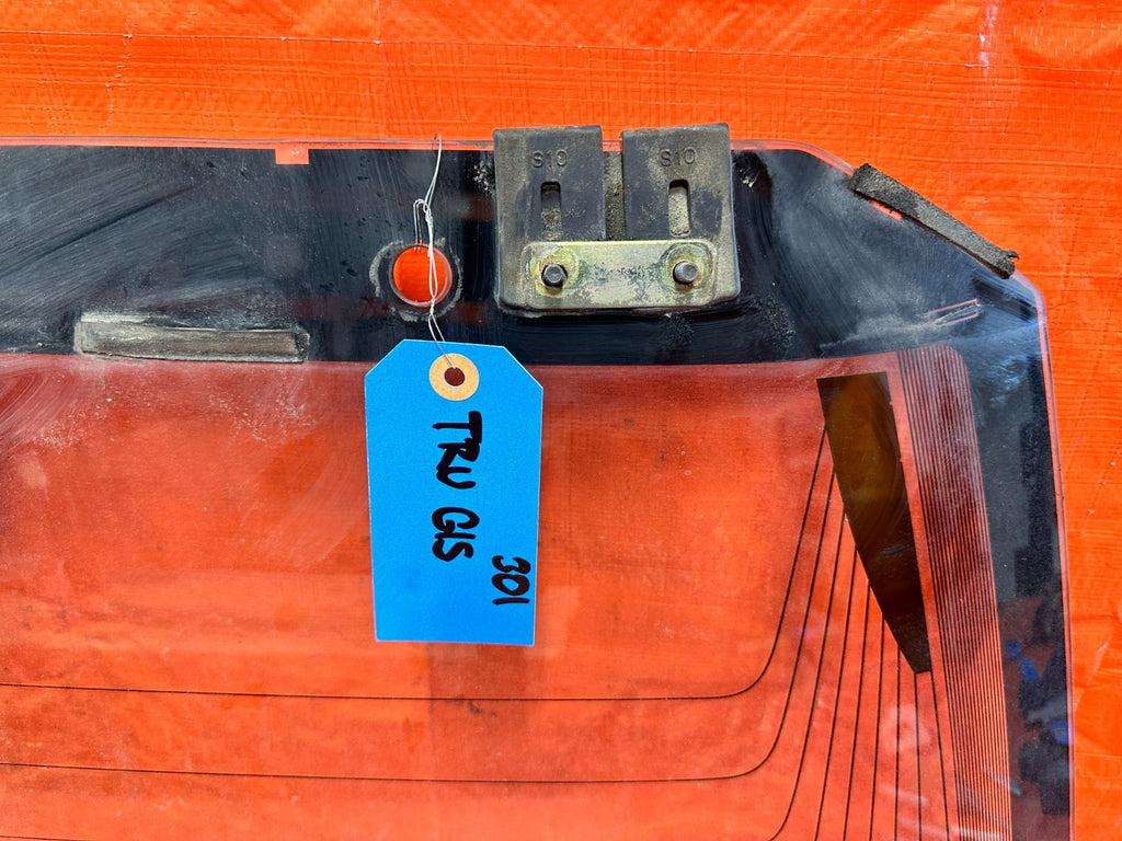 97 01 HONDA CR V CRV   REAR HATCH WINDSHIELD W/ GLASS AND WIPER   OEM 3011