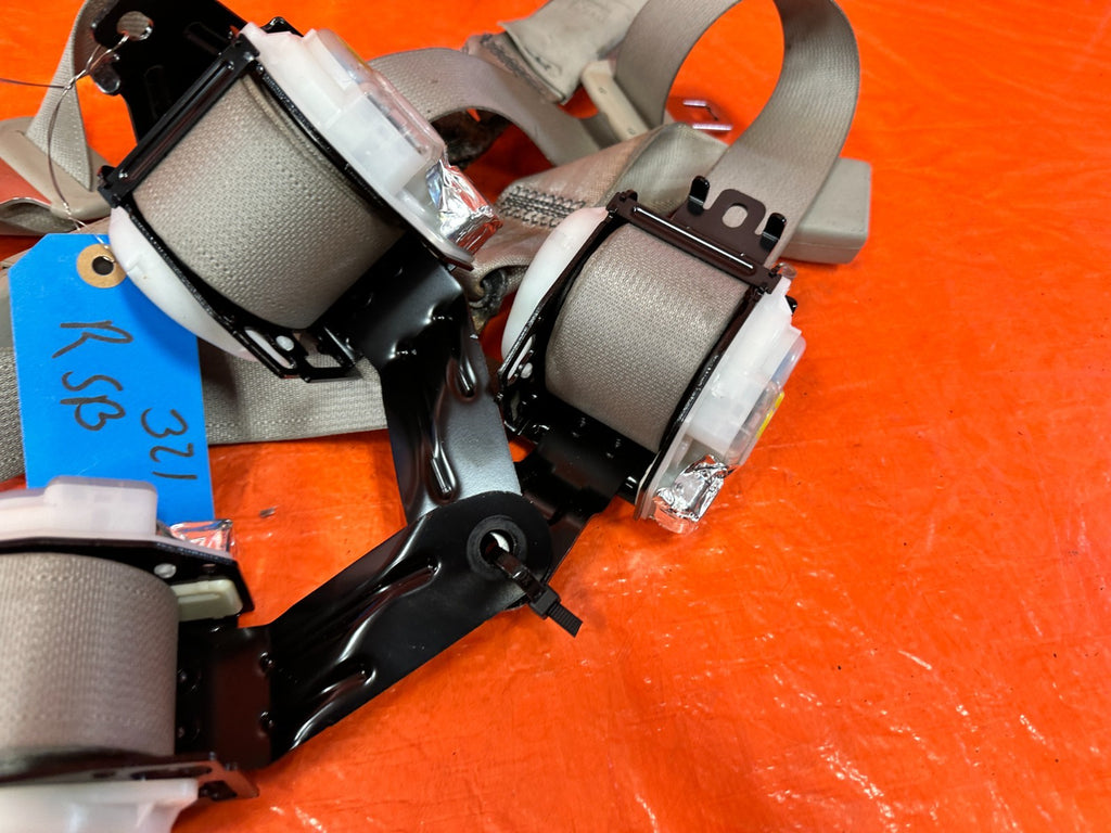 09 14 ACURA TSX   REAR SEAT BELT SET   LEFT & RIGHT SEAT BELTS   GRAY   OEM 3214