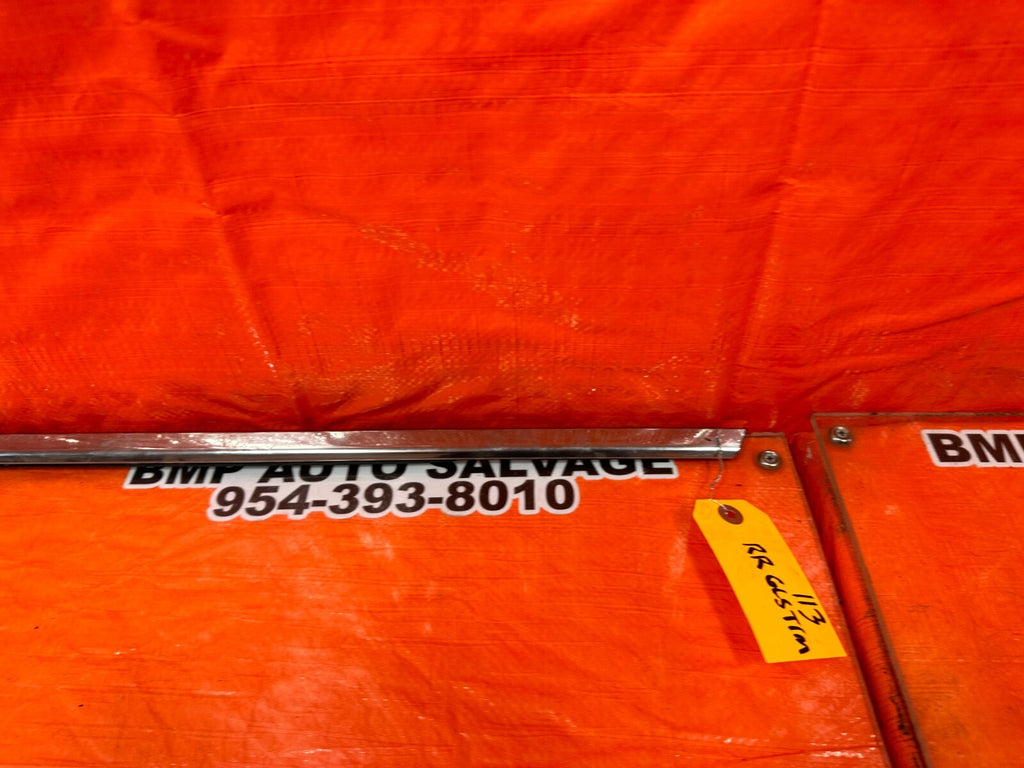 2010 10 INFINITI FX35   PASSENGER RIGHT REAR DOOR GLASS WINDOW TRIM   OEM #1165