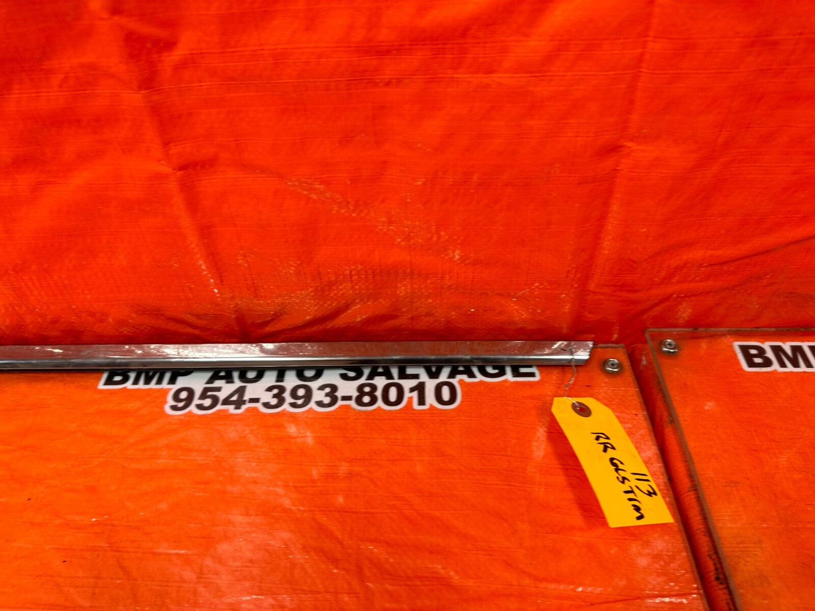 2010 10 INFINITI FX35   PASSENGER RIGHT REAR DOOR GLASS WINDOW TRIM   OEM #1165