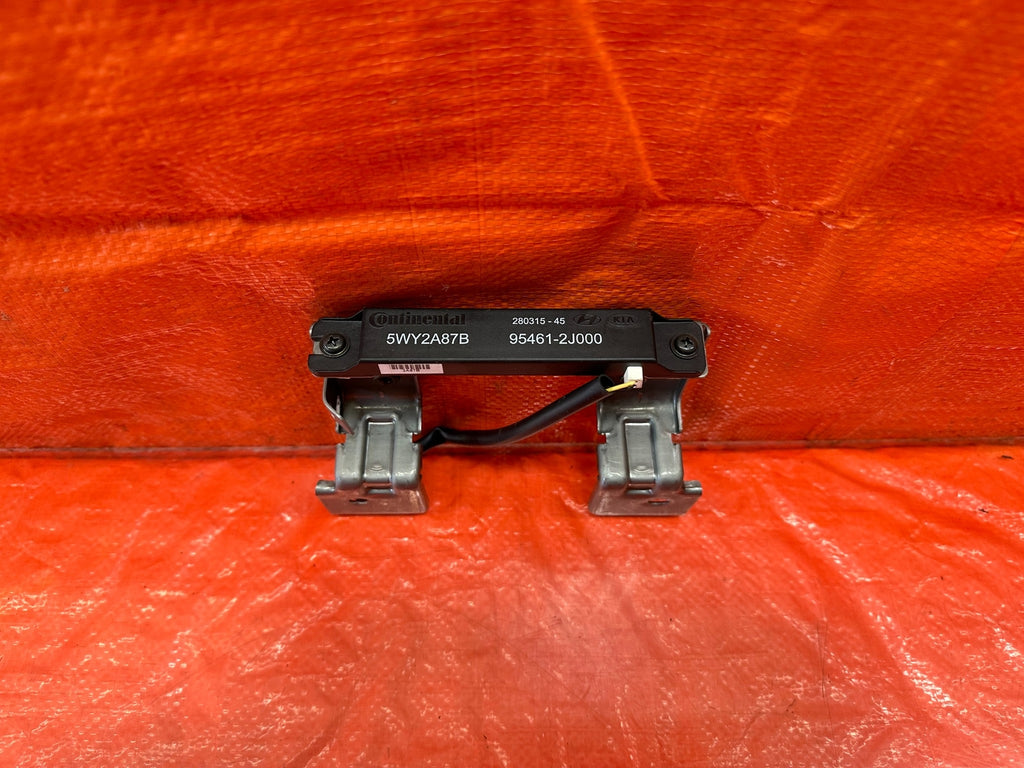 10 16 HYUNDAI GENESIS COUPE   SMART KEY ANTENNA   PART # 95461 2J000   OEM #2190