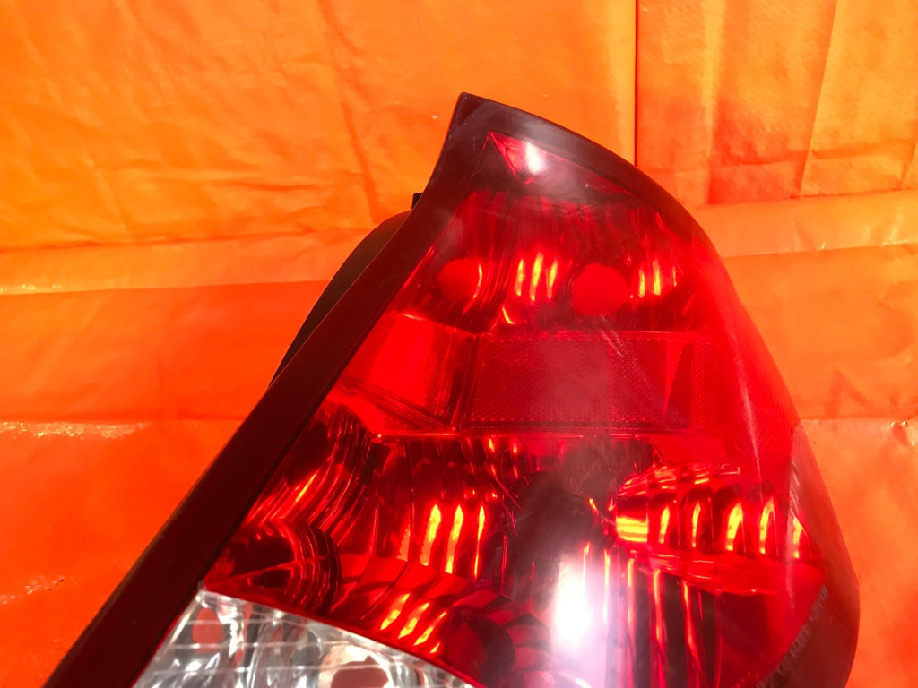 OEM 2003 2004 03 04 SATURN ION 4 DOOR SEDAN PASSENGER RIGHT TAIL LIGHT LAMP 3