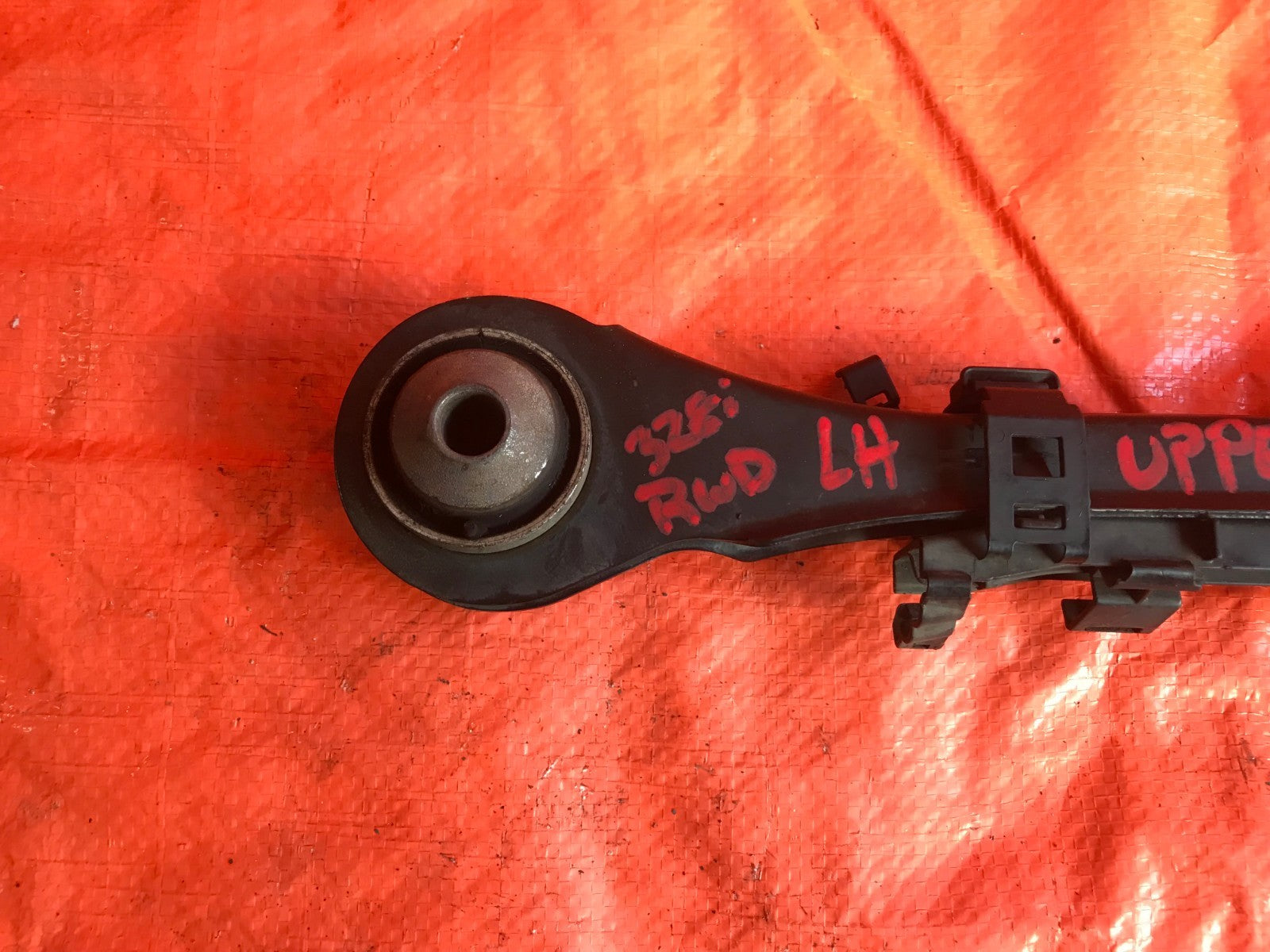OEM 2014 14 BMW 328i SEDAN RWD   DRIVER LEFT UPPER CONTROL ARM   6792543 042