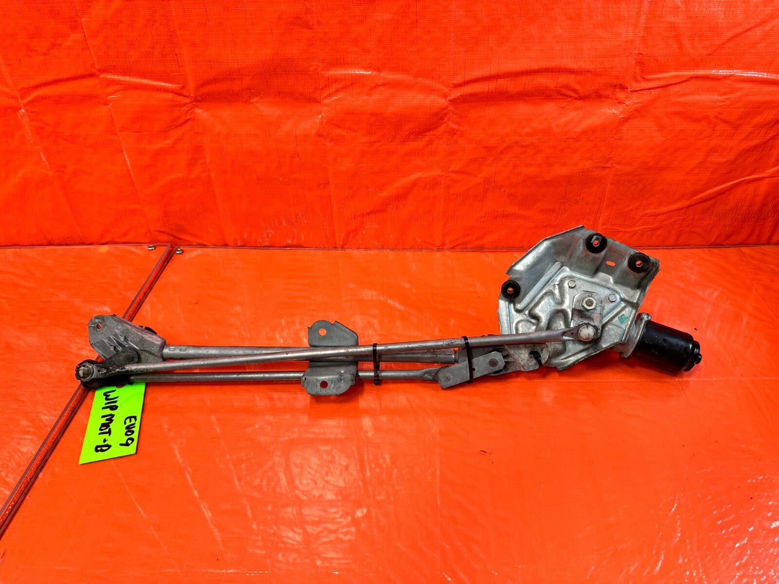 03 06 LANCER EVOLUTION VIII 8 EVO IX 9   FRONT WINDSHIELD WIPER MOTOR & LINKAGE0