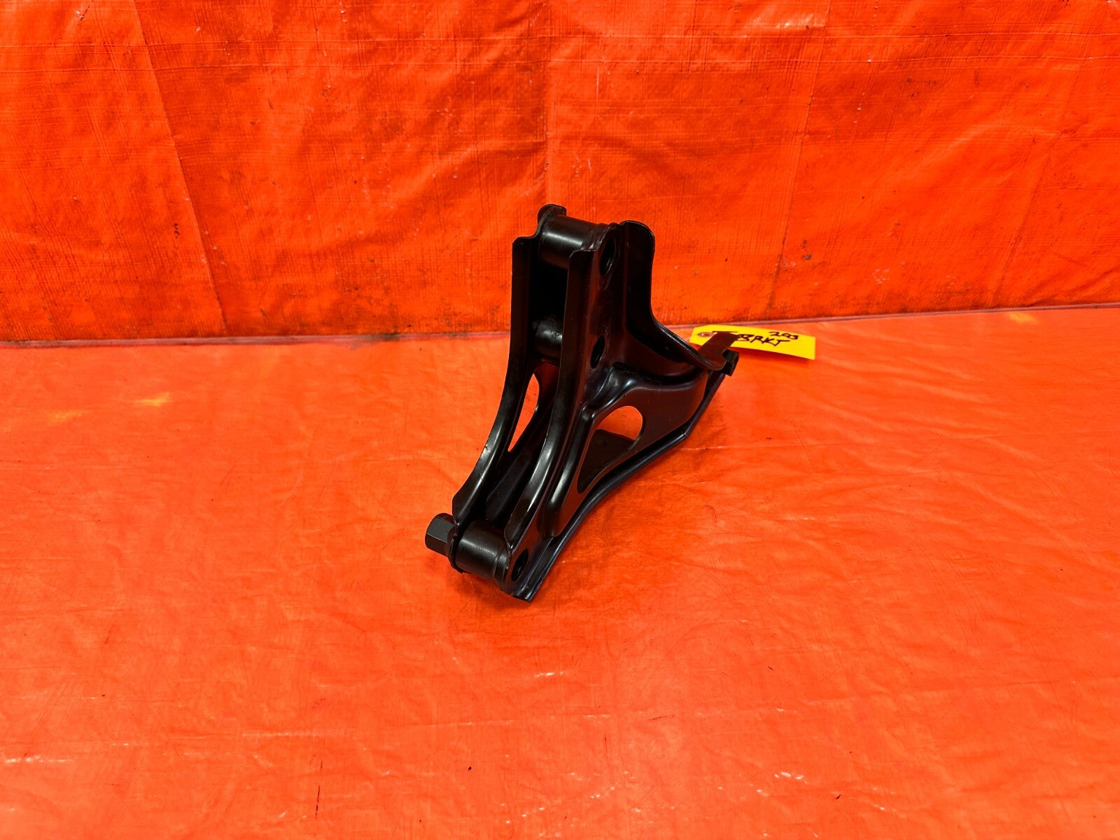 96 97 HONDA DEL SOL D16Y8 SOHC VTEC AUTOMATIC TRAR TRANSMISSION BRACKET OEM 2951