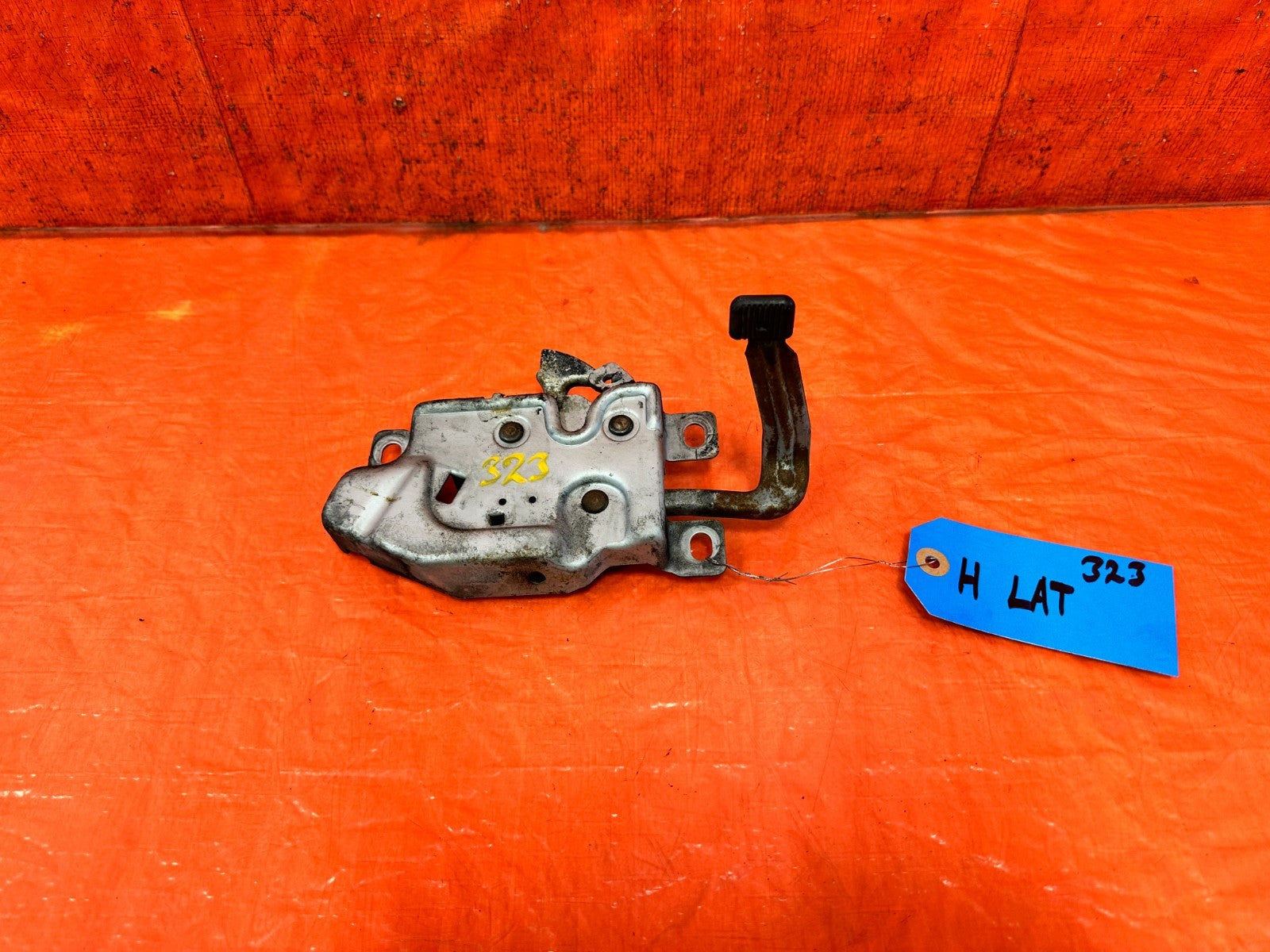 97 01 HONDA PRELUDE   HOOD LATCH LOCKING MECHANISM LOCK   OEM FACTORY #3230