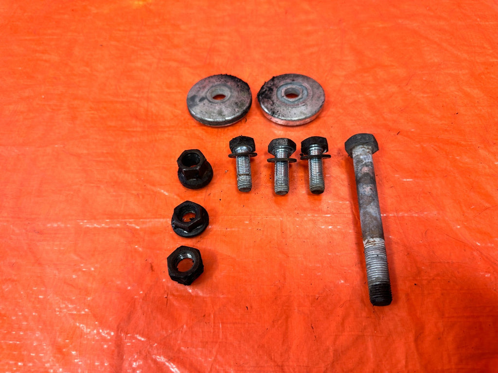 02 05 HONDA CIVIC SI EP3 HATCHBACK   POST MOUNT BOLTS 3081