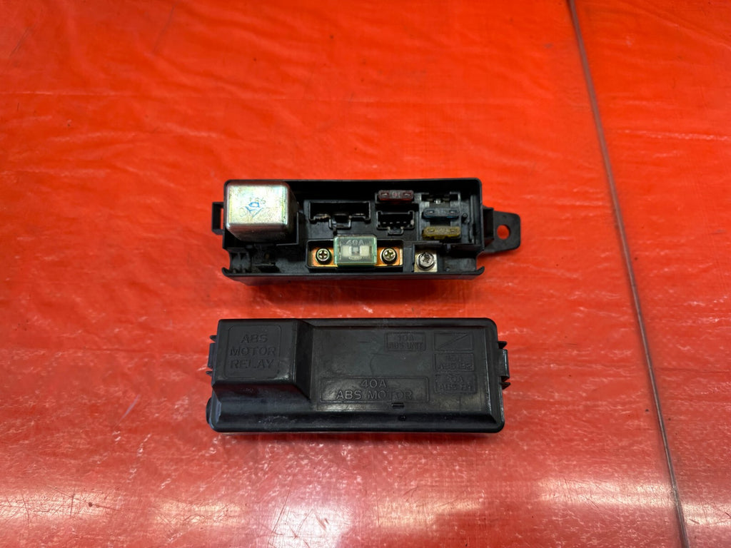 94 01 ACURA INTEGRA   ABS PUMP MODULE FUSE BOX   OEM   38230 ST5 003   #2293