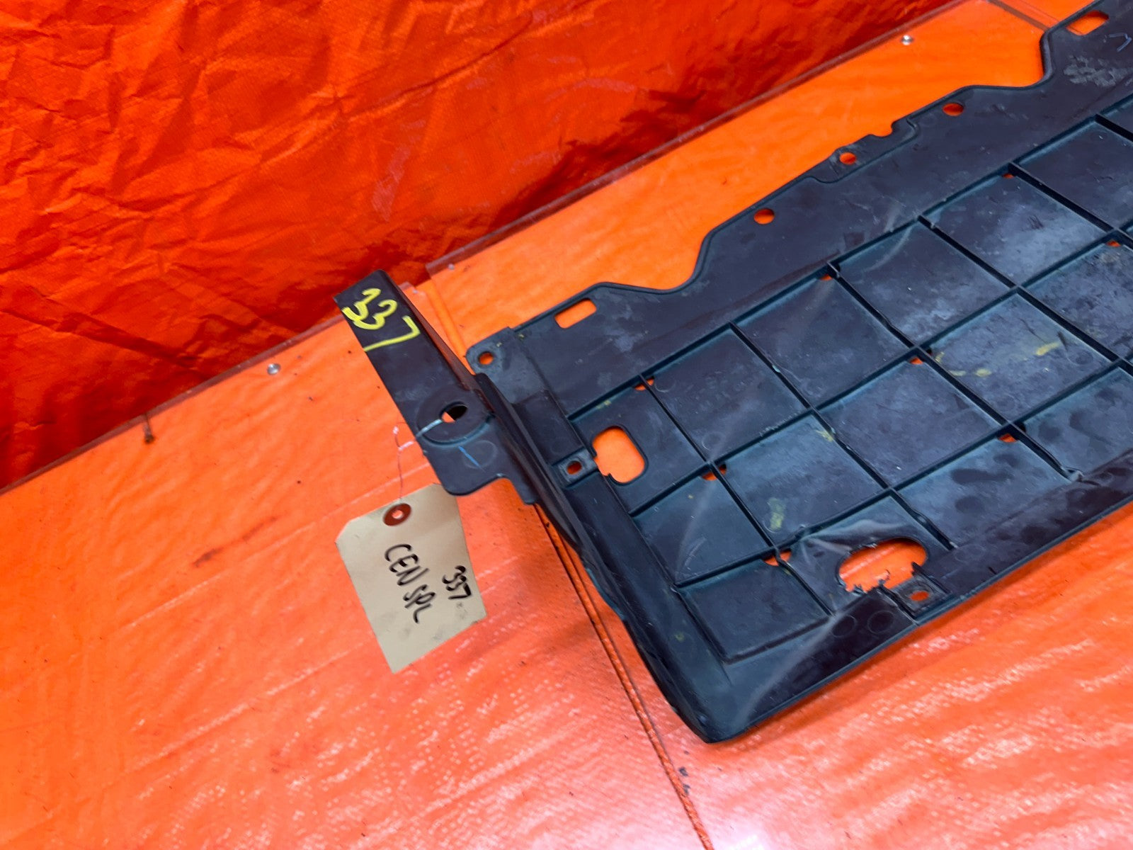 00-09 HONDA S2000 CENTER SPLASH SHIELD OEM FACTORY #33716